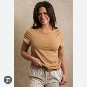 NWT Neuflora Tessa tee in ochre